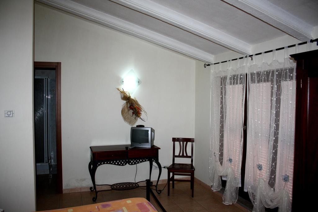Agriturismo Santa Maria Marta Værelse billede